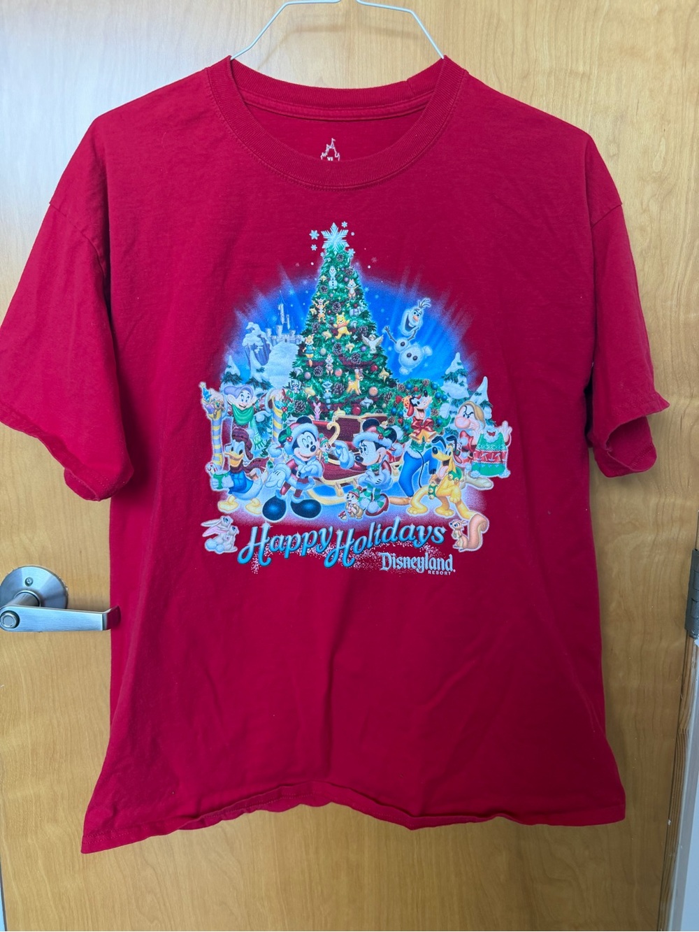 Women’s XL Disney Red Holiday Graphic Tee